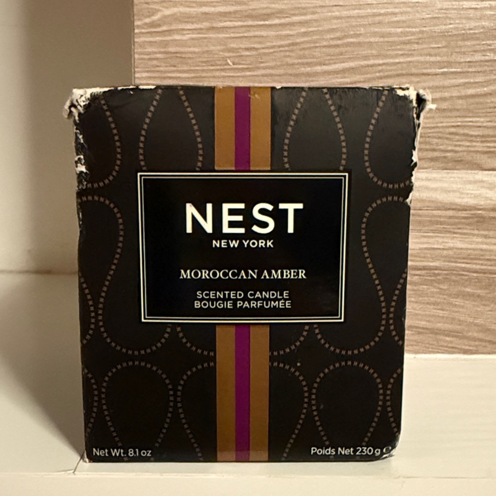 NEST Fragrances Moroccan Amber Candle with Gold and Purple